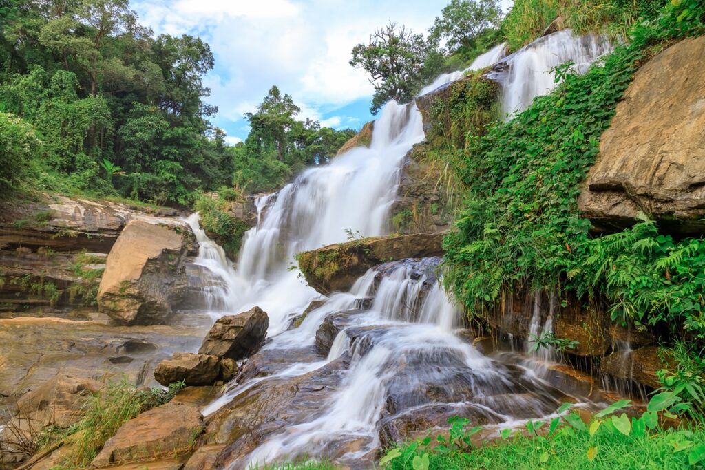Top 20 Waterfalls in Tamil Nadu